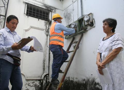 Tarifas el&eacute;ctricas 2026: Ecuador enfrenta un d&eacute;ficit en el sector el&eacute;ctrico