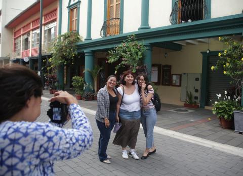 Romance y nostalgia: el centro de Guayaquil conserva su lugar en los &aacute;lbumes