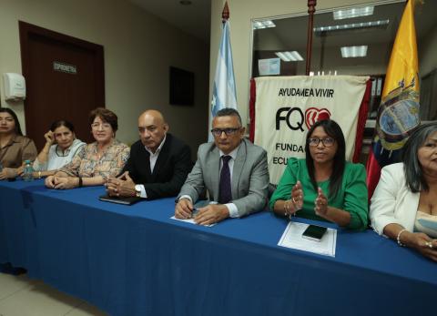 Pacientes catastr&oacute;ficos exigen a MSP e IESS entregar medicinas tras fallo judicial