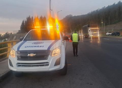 Tres choferes en estado et&iacute;lico fueron detenidos en controles de la AMT en Quito