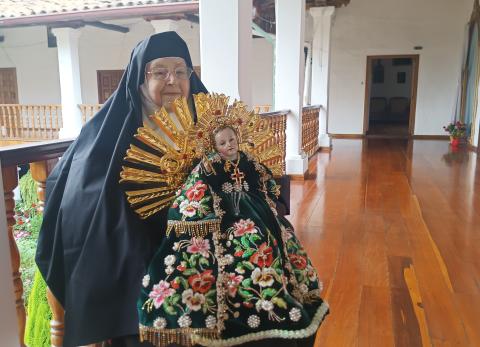 La moda del Ni&ntilde;o Viajero 2025: Historia y significado del traje que lucir&aacute; en Cuenca