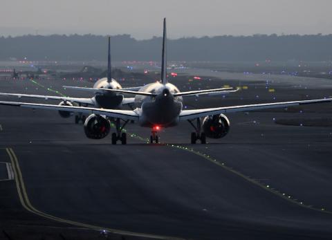 Aerol&iacute;neas esperan que beneficios suban un 3,7 % en 2026