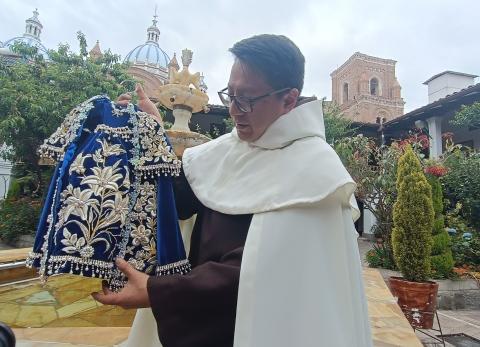 Nuevo vestido del Ni&ntilde;o Viajero representa la pureza de la virgen Mar&iacute;a