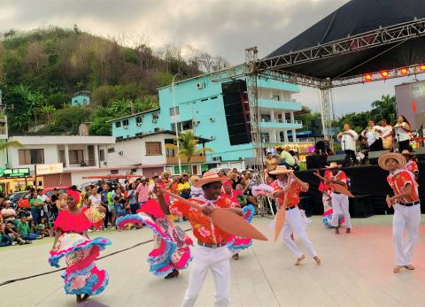 Cuero Son y Pambil: la marimba que rescata a la juventud y revive juegos ancestrales