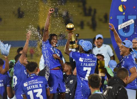 Universidad Cat&oacute;lica campe&oacute;n: cu&aacute;nto dinero gan&oacute; y qu&eacute; torneos jugar&aacute; en 2026
