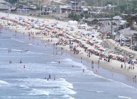 IVA al 8% en feriado de A&ntilde;o Nuevo en Ecuador: la lista de servicios con descuento