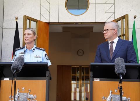 La respuesta de Australia al horror: recompra de armas y un "d&iacute;a de reflexi&oacute;n"