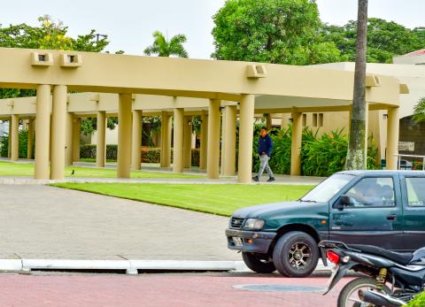 Asesinan a mujer tras salir del sepelio del futbolista Mario Pineida