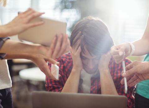 Ri&ntilde;a entre estudiantes deja tres heridos en colegio del norte de Quito
