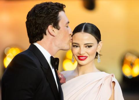 Miles Teller sorprendi&oacute; a su esposa con un regalo especial en Navidad