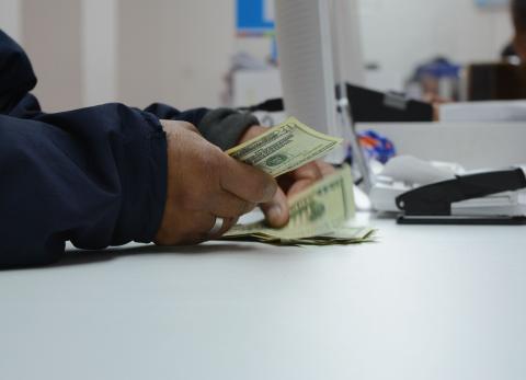 &iquest;Cu&aacute;nto debo ganar al mes para empezar a pagar Impuesto a la Renta en el 2026?