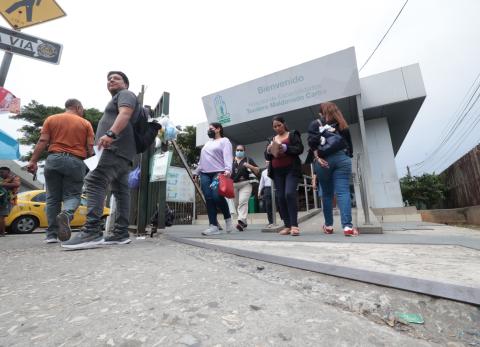 La salud p&uacute;blica del Ecuador: de la crisis a la soluci&oacute;n