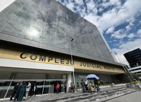Operadores de justicia bajo ataque: 40 atentados en Ecuador entre 2020 y 2025
