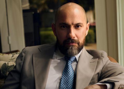 Bol&iacute;var Parra: De fot&oacute;grafo a protagonista con el libro de Guillermo Lasso