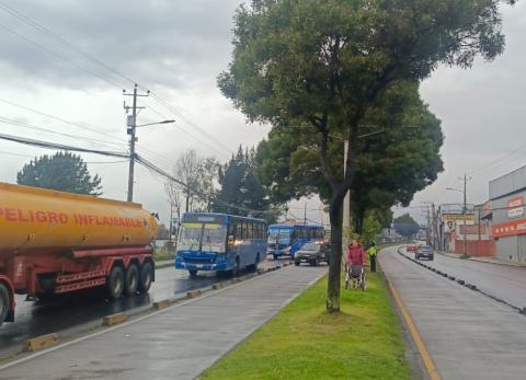 Cuatro accidentes se registran en Quito durante las lluvias
