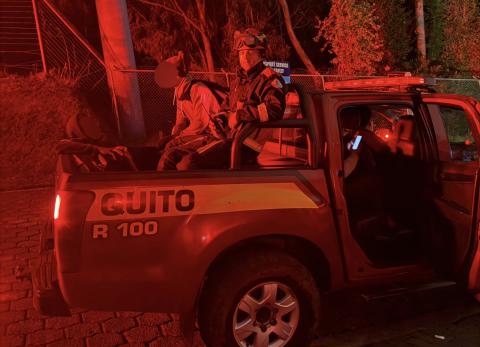 Rescate en el Pichincha: tres personas fueron auxiliadas por Bomberos de Quito