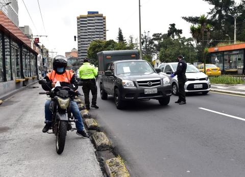 70 d&iacute;as sin siniestros de tr&aacute;nsito: as&iacute; impactan los operativos viales en Quito