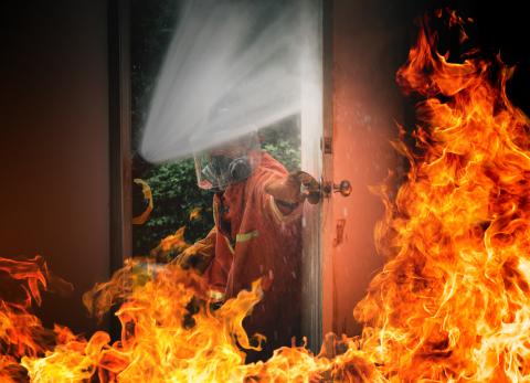 Conato de incendio en centro comercial del norte de Quito gener&oacute; alarma