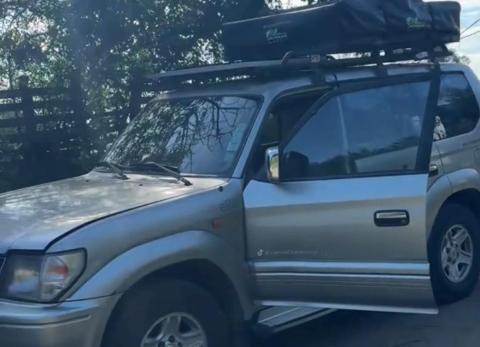 &ldquo;Por suerte no se llevaron el motor&rdquo;: influencers denuncian robo de su auto en Quito