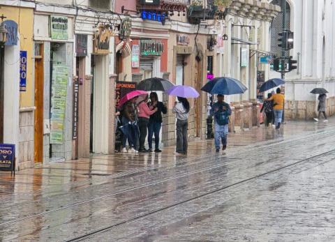 Tormenta causa emergencias en Cuenca: v&iacute;as, mercados y viviendas afectadas