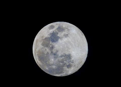 &iquest;C&oacute;mo atrapar hielo que se evapora al contacto? El gran desaf&iacute;o de China en la luna