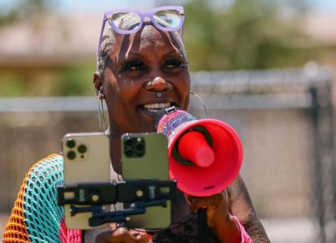 Muere a los 58 a&ntilde;os Shirley Raines, la influencer que ayudaba a personas sin hogar