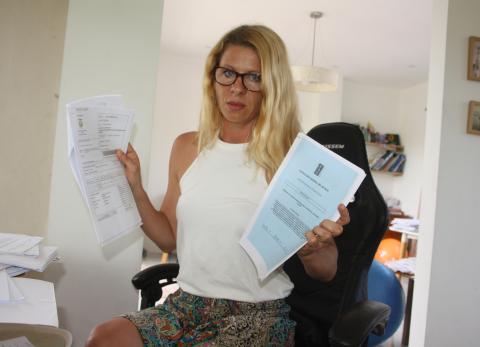 Monika Silva, activista: "Otto Vera se cree el patr&oacute;n de las tierras en Santa Elena"