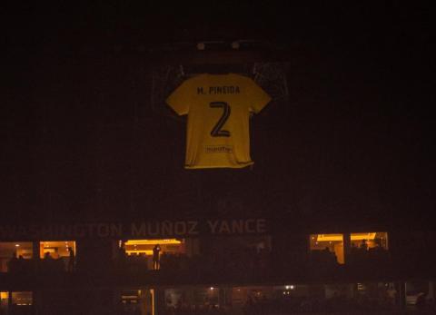 Noche Amarilla 2026: Barcelona fue la estrella y el Monumental vivi&oacute; una fiesta total