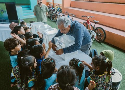T&eacute;cnica del Insecto Est&eacute;ril avanza en Gal&aacute;pagos para frenar el dengue sin insecticida