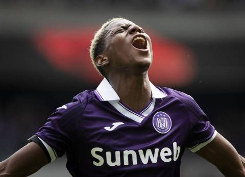 Sunderland apuesta fuerte por Nilson Angulo con esta millonaria inversi&oacute;n