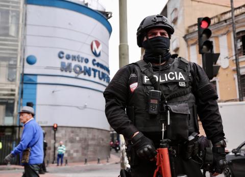 Concejales proponen soluciones para el Centro Comercial Mont&uacute;far sin respaldo oficial