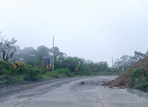 Rehabilitaci&oacute;n de la v&iacute;a Cuenca- Molleturo- El Empalme durar&aacute; 18 meses
