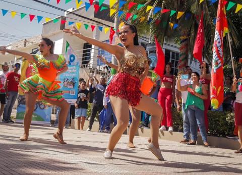 Fiesta carnavalera internacional se vive en los valles de Quito: fechas, rutas y m&aacute;s