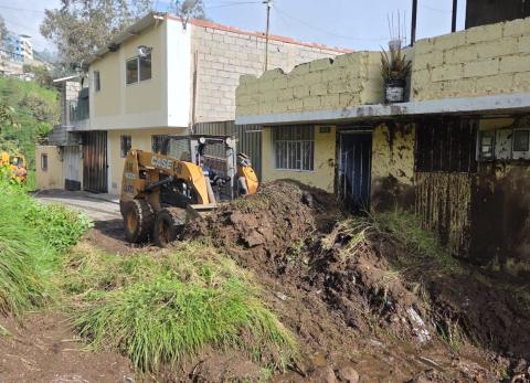 Fuertes lluvias en Quito causan da&ntilde;os en seis viviendas de La Bota