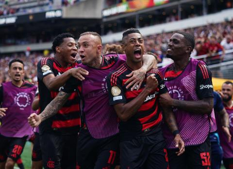 Hora, alineaciones y d&oacute;nde ver EN VIVO Lan&uacute;s vs Flamengo por Recopa Sudamericana 2026