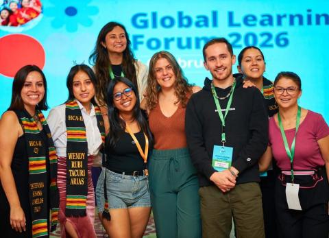 Adolescentes de Ecuador destacan en foro mundial sobre ciudades inclusivas en Ghana