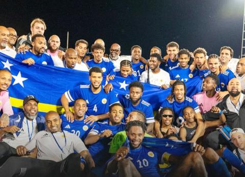 Curazao, rival de Ecuador en el Mundial, cambia de DT meses antes del torneo