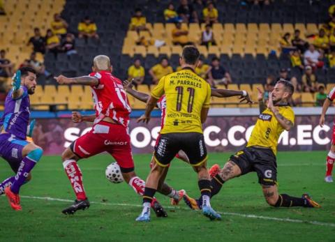 Dar&iacute;o Benedetto y su debut goleador en Barcelona: &iquest;cu&aacute;ntos minutos tard&oacute;?