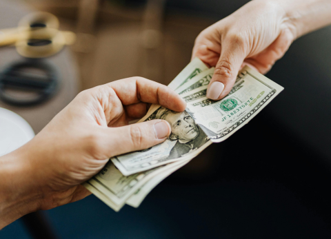 D&eacute;cimos en Ecuador: qu&eacute; son y c&oacute;mo calcular el d&eacute;cimo tercero y cuarto sueldo