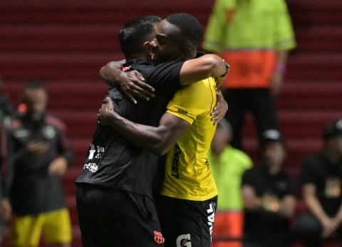 &ldquo;Cabeza fr&iacute;a&hellip;&rdquo;, la frase del DT Far&iacute;as con la que Barcelona SC logr&oacute; avanzar en Copa