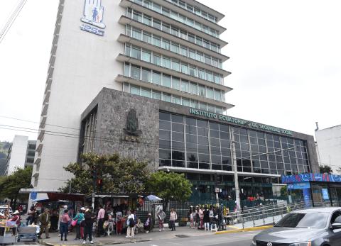 &iquest;Qu&eacute; hacer si mi empleador no me afilia al IESS? Pasos para denunciar en Ecuador