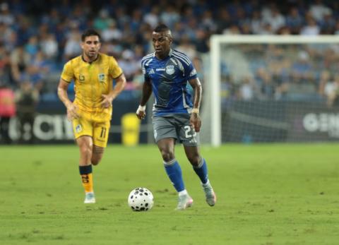 Emelec debuta en la LigaPro con un empate ante Delf&iacute;n