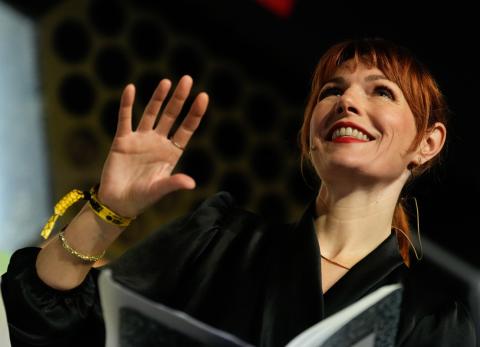 &iquest;Y si los robots no vienen a quitarnos el trabajo? Teor&iacute;a del MIT cambia el debate