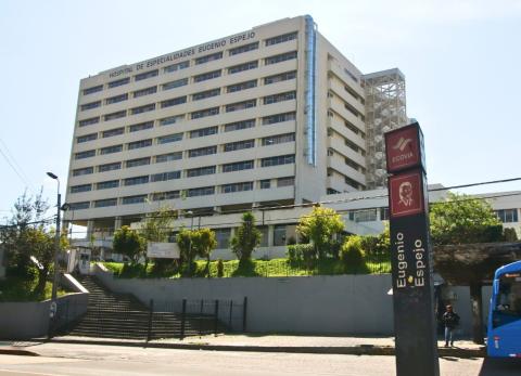 Hospital Eugenio Espejo se deslinda tras plant&oacute;n de guardias por sueldos impagos