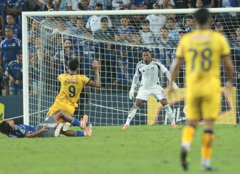 Pedro Ortiz: &ldquo;Emelec no se va a esconder ante Barcelona SC&rdquo; | Cl&aacute;sico del Astillero