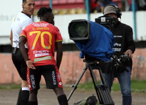 LigaPro y pirater&iacute;a: el problema que revela la crisis del f&uacute;tbol ecuatoriano