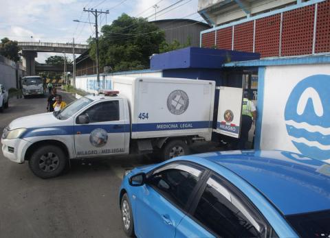 Pareja muere tras caer de un puente con su motocicleta en la v&iacute;a Perimetral