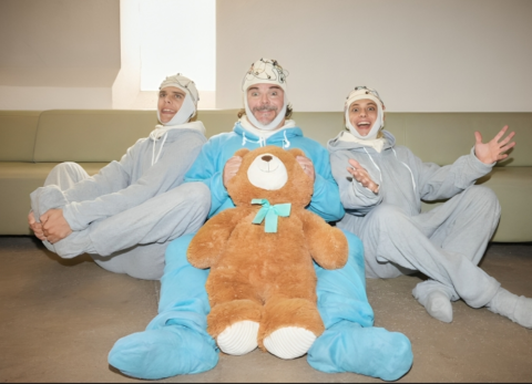 'GOO GOO GA GA': CA7RIEL y Paco Amoroso sorprenden en colaboraci&oacute;n junto a Jack Black