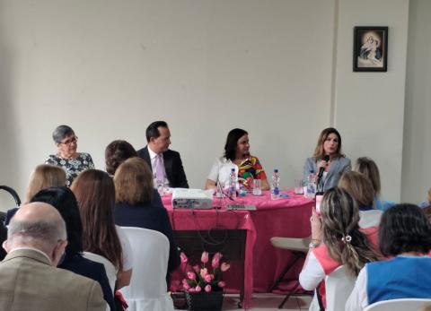 Conversatorio de Acorvol resalt&oacute; el papel de la mujer en la transformaci&oacute;n social