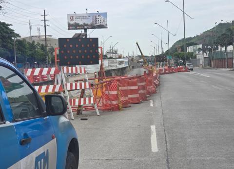 Cambian horarios y carriles en la avenida del Bombero por obras del nuevo puente